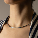Colar Prata Branca Elegante - COLEÇÃO ESSÊNCIA