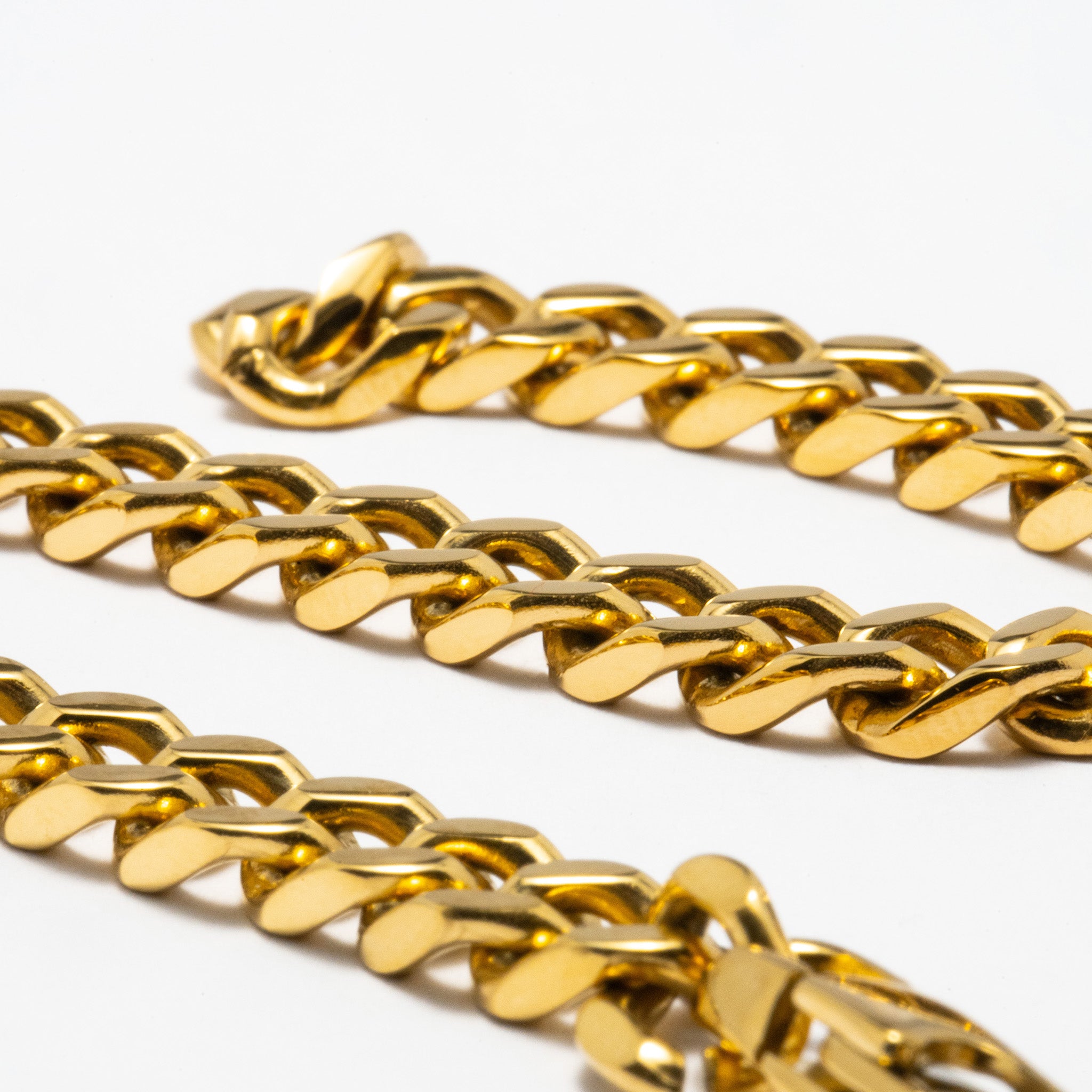 Pulseira Aço Dourado em Malha Barbela