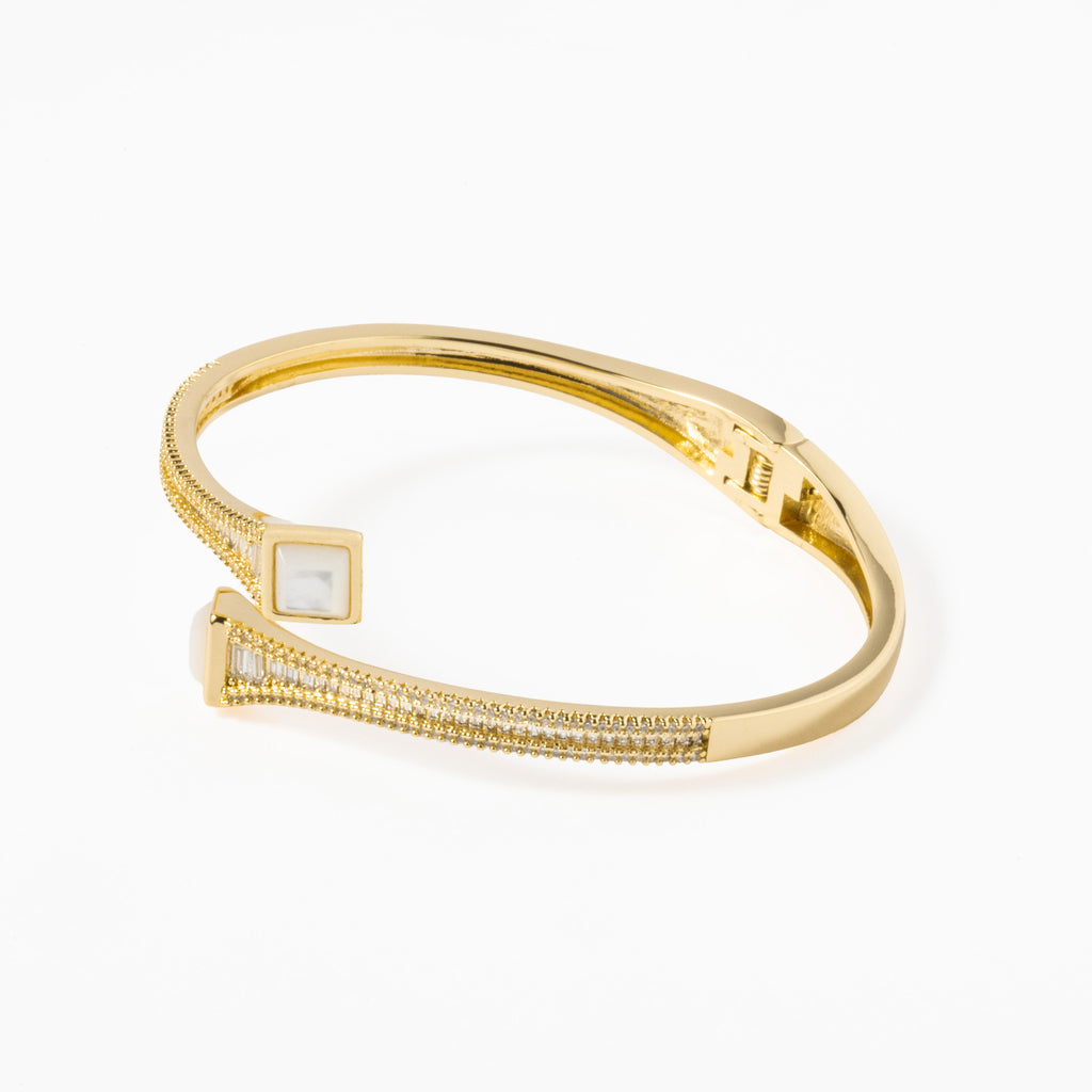 Escrava Latão Dourado com Zircônias - COLEÇÃO BRASS