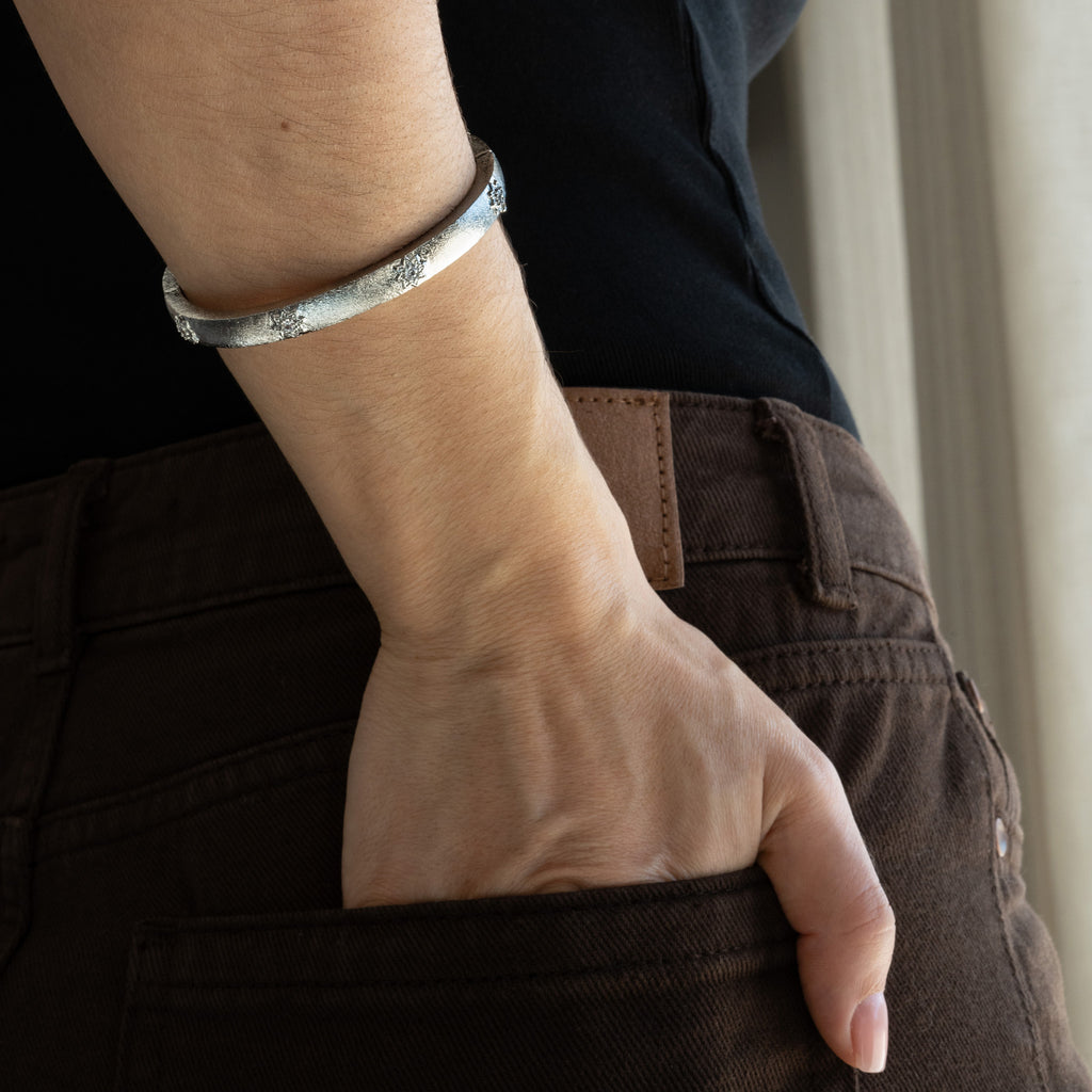 Escrava Latão com Zircônias - COLEÇÃO BRASS