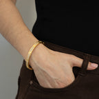 Escrava Latão Dourado com Zircônias - COLEÇÃO BRASS