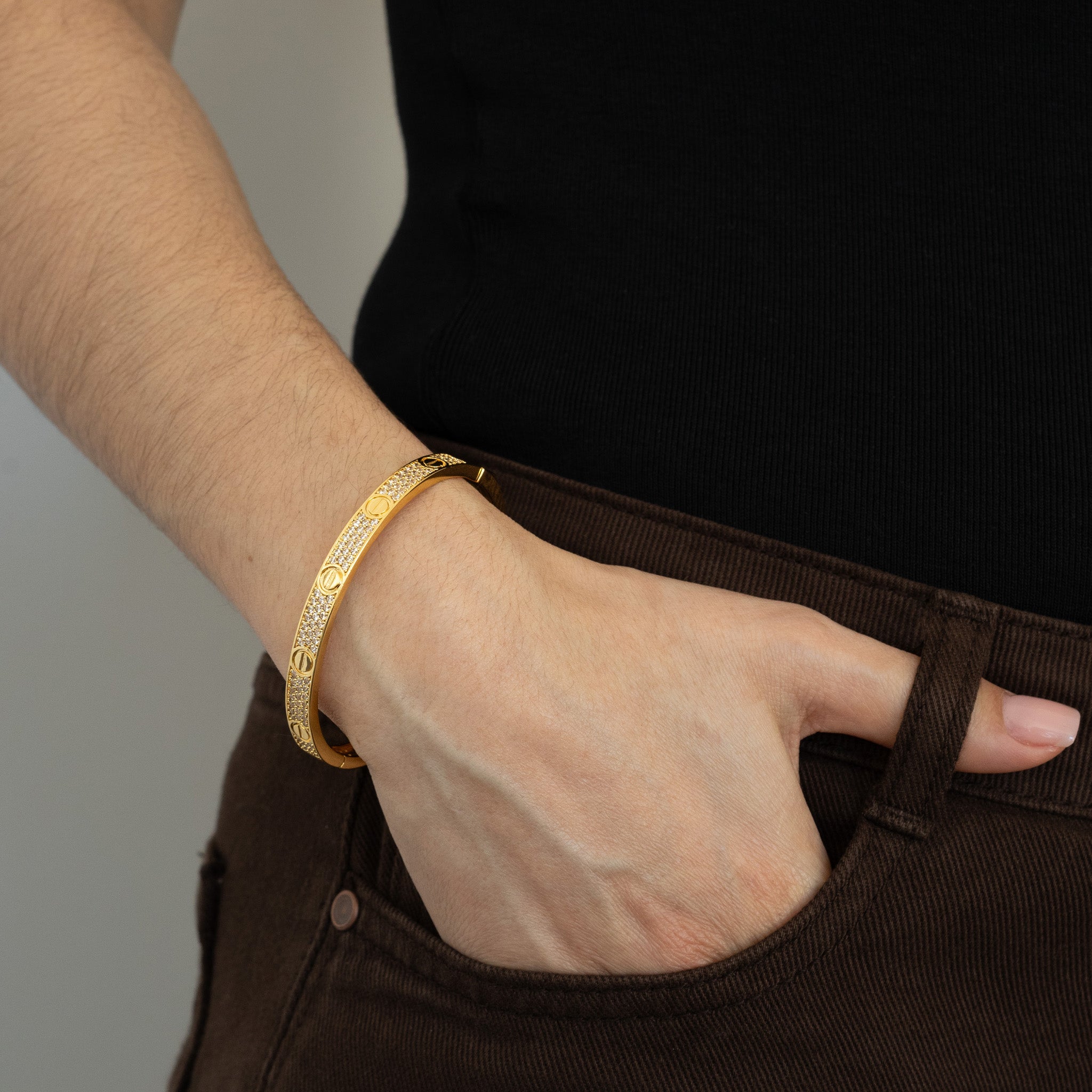 Escrava Latão Dourado com Zircônias - COLEÇÃO BRASS