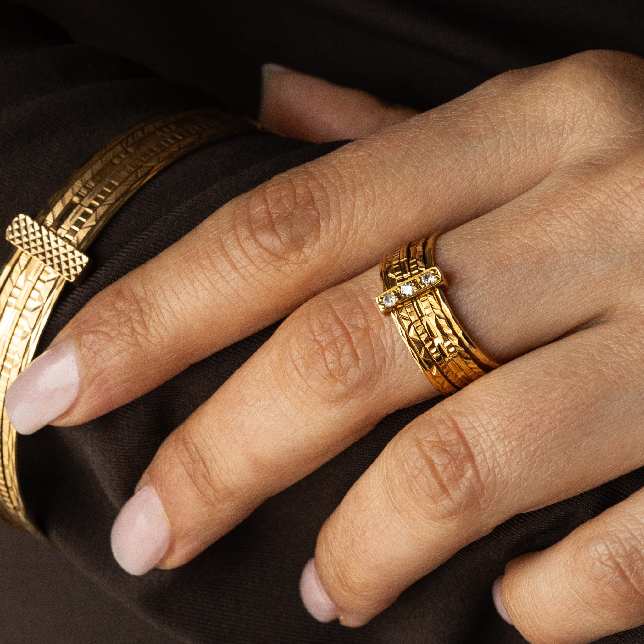 Anel 7 Escravas Ouro 19,2kts