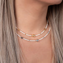 Colar Dourado com Pérolas