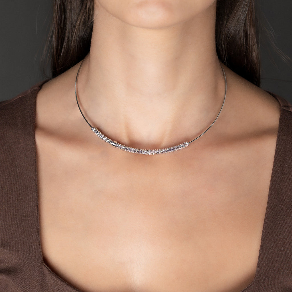 Colar Elegância Intemporal - COLEÇÃO ESSÊNCIA